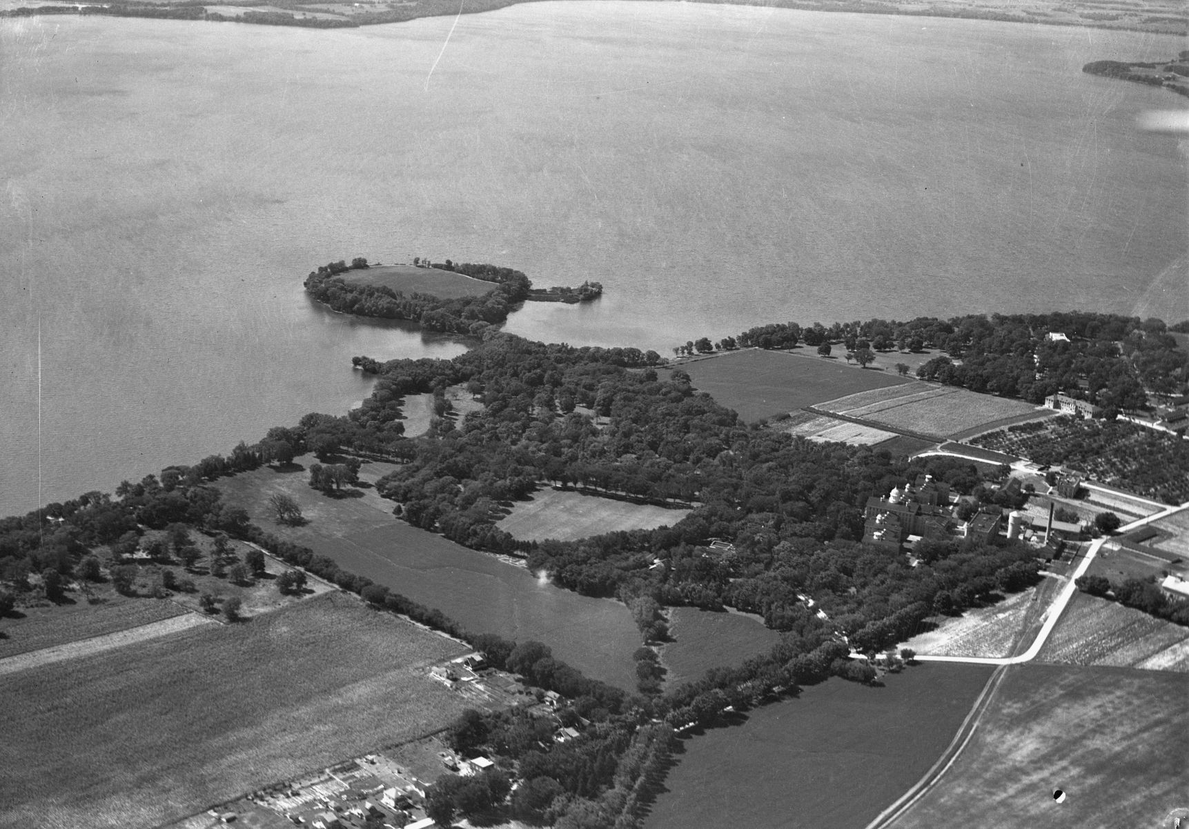 Aerial view of Governor's Island